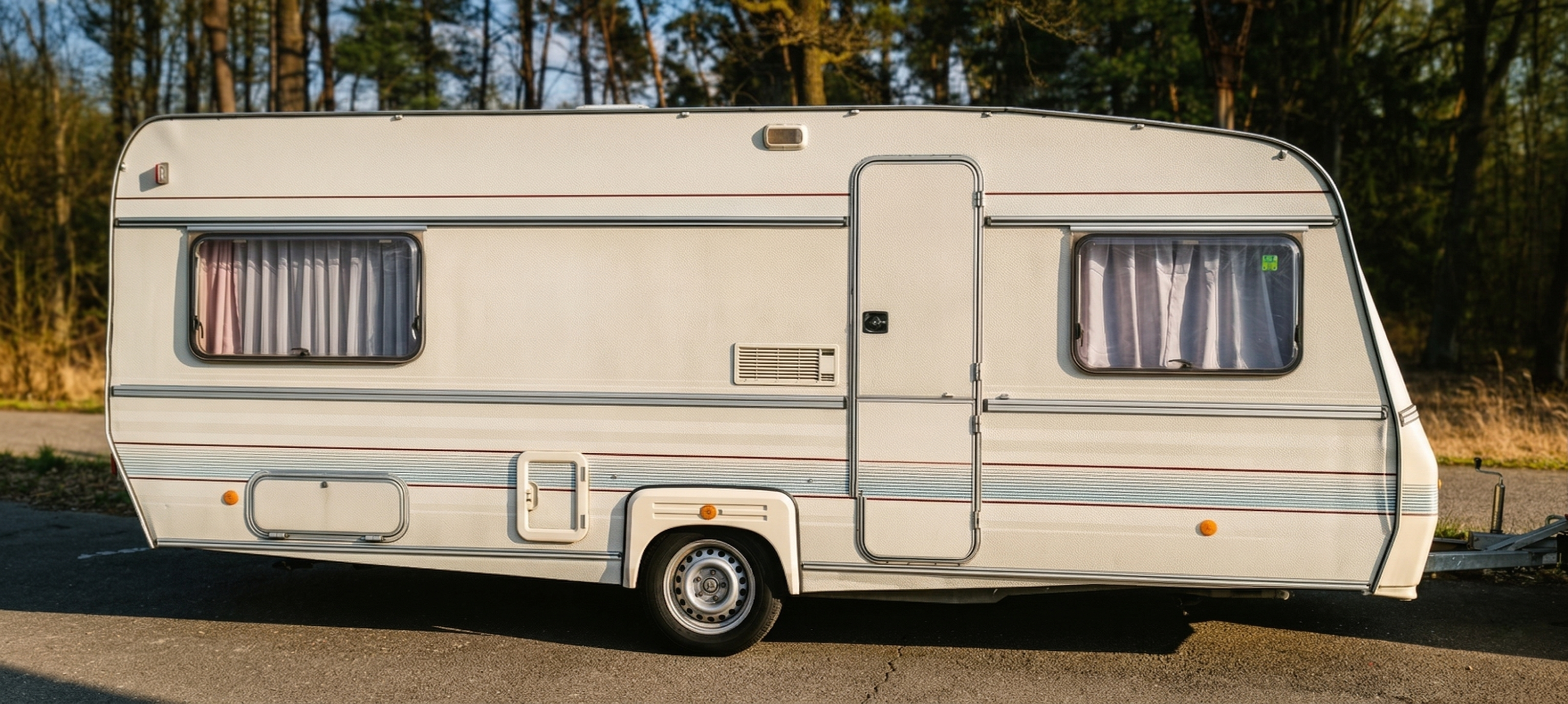 Karavan v přírodě